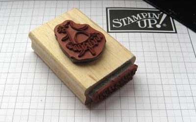 A tip for split mounting wooden stamps
